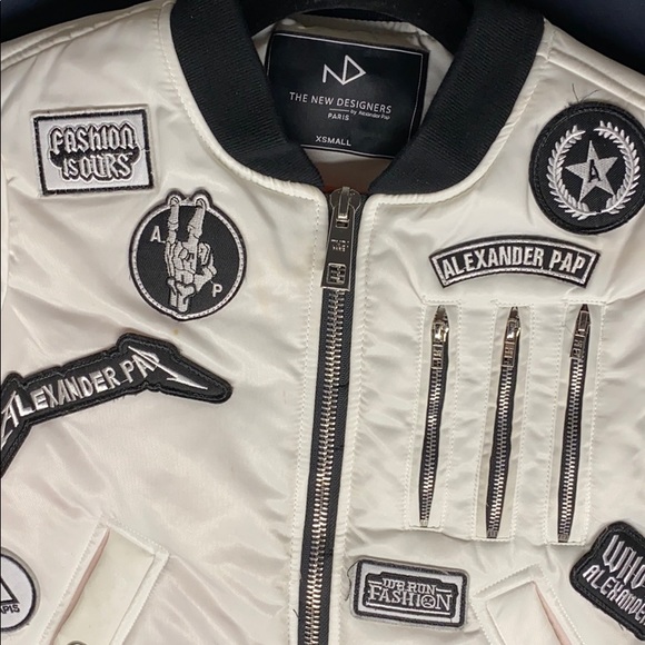 The New Designers by Alexander Pap - Picture 6 of 8